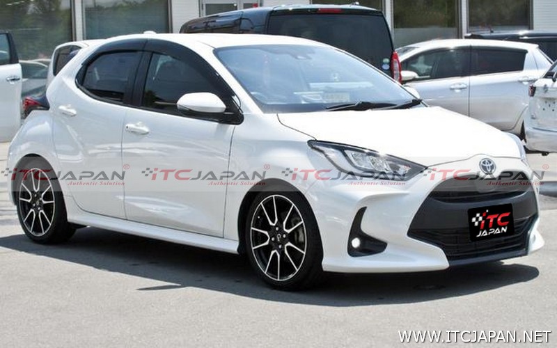 Toyota-Yaris--2022