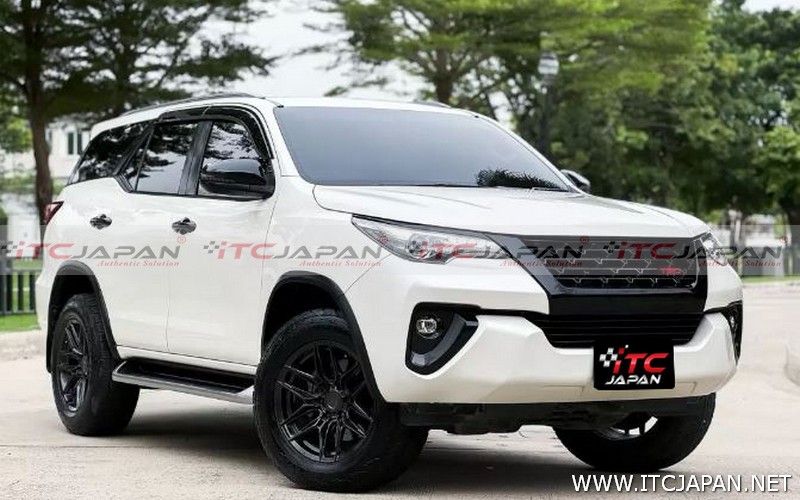 Toyota-Fortuner--2020